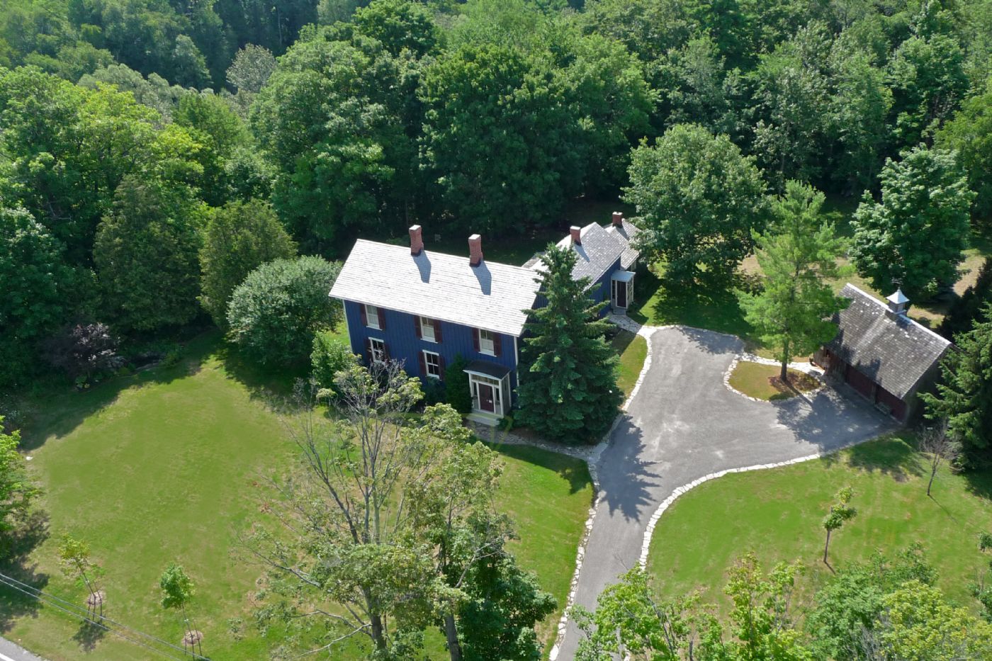 Luxury real estate and Country Homes for sale including horse farms and property in the Caledon and King City areas near Toronto