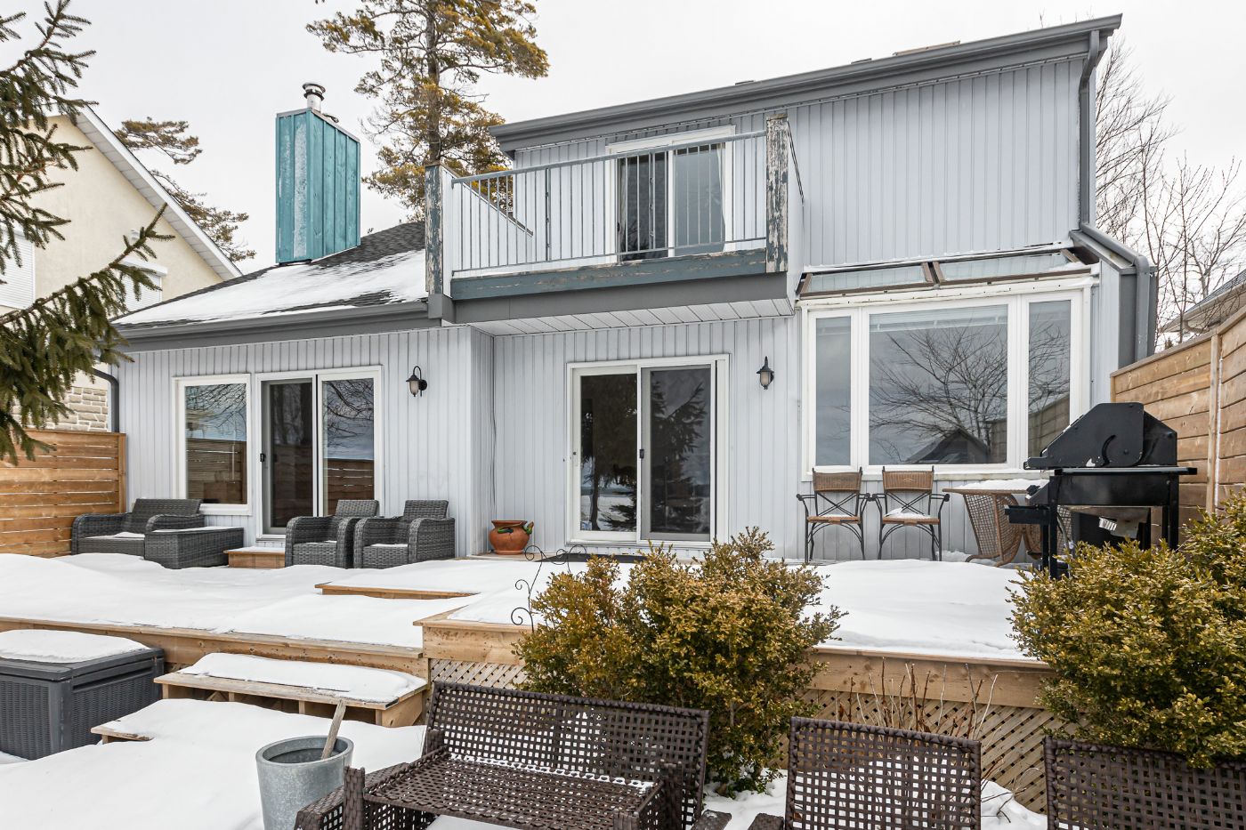 Luxury real estate and Country Homes for sale including horse farms and property in the Caledon and King City areas near Toronto