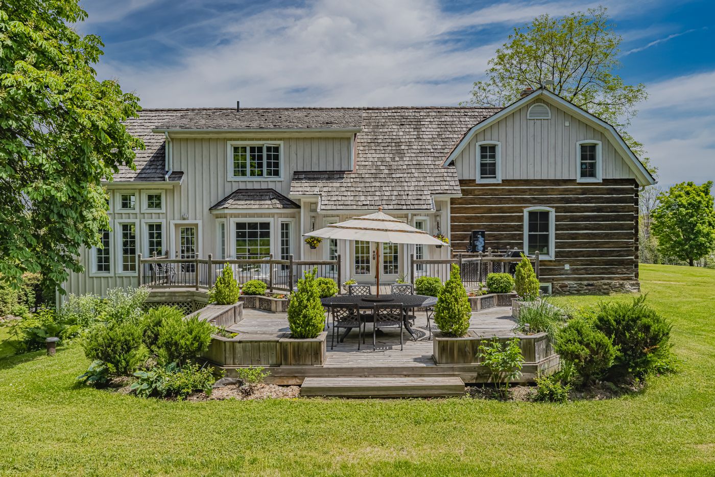 Luxury real estate and Country Homes for sale including horse farms and property in the Caledon and King City areas near Toronto