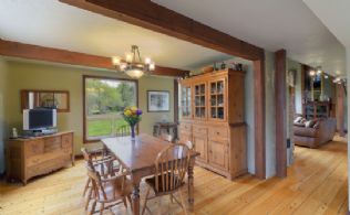 Country Retreat, Mono, Mono, Ontario, Canada - Country homes for sale and luxury real estate including horse farms and property in the Caledon and King City areas near Toronto