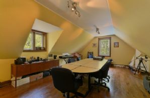Boston Mills Manor, Caledon, Ontario, Canada - Country homes for sale and luxury real estate including horse farms and property in the Caledon and King City areas near Toronto
