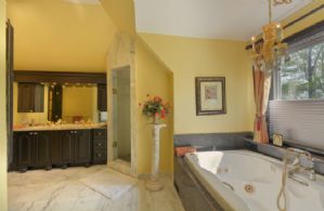 Boston Mills Manor, Caledon, Ontario, Canada - Country homes for sale and luxury real estate including horse farms and property in the Caledon and King City areas near Toronto