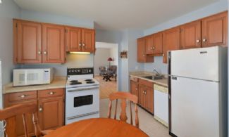 Kitchen - Country homes for sale and luxury real estate including horse farms and property in the Caledon and King City areas near Toronto