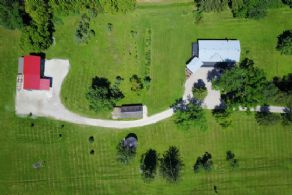 Country Bungalow East Garafraxa, Ontario - Country homes for sale and luxury real estate including horse farms and property in the Caledon and King City areas near Toronto