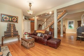 The Ewing House, Hockley Valley, Mono, Ontario - Country homes for sale and luxury real estate including horse farms and property in the Caledon and King City areas near Toronto