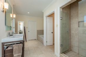 Master Ensuite - Country homes for sale and luxury real estate including horse farms and property in the Caledon and King City areas near Toronto
