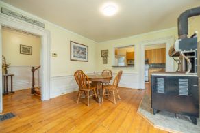 Dining area - Country homes for sale and luxury real estate including horse farms and property in the Caledon and King City areas near Toronto