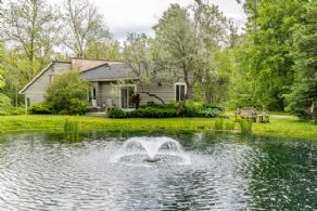 River Cottage, Hockley Valley, Mono, Ontario - Country homes for sale and luxury real estate including horse farms and property in the Caledon and King City areas near Toronto