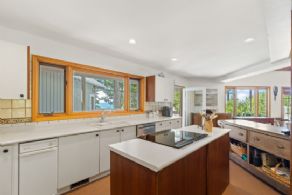 Georgian Bay Beach House, Tiny, Georgian Bay, Ontario - Country homes for sale and luxury real estate including horse farms and property in the Caledon and King City areas near Toronto