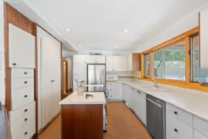 Georgian Bay Beach House, Tiny, Georgian Bay, Ontario - Country homes for sale and luxury real estate including horse farms and property in the Caledon and King City areas near Toronto