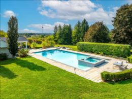 Pool - Country homes for sale and luxury real estate including horse farms and property in the Caledon and King City areas near Toronto