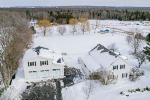 Farmhouse on the 8th Concession, King, Ontario - Country homes for sale and luxury real estate including horse farms and property in the Caledon and King City areas near Toronto