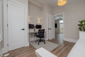 Farmhouse on the 8th Concession, King, Ontario - Country homes for sale and luxury real estate including horse farms and property in the Caledon and King City areas near Toronto