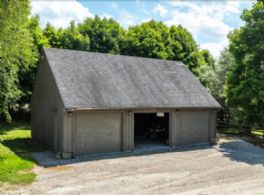 3-car Garage (house also has heated attached garage) - Country homes for sale and luxury real estate including horse farms and property in the Caledon and King City areas near Toronto