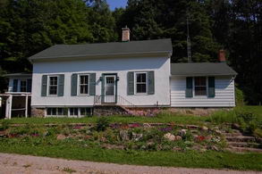 42 Acres, 16th Sdrd, King - Country homes for sale and luxury real estate including horse farms and property in the Caledon and King City areas near Toronto