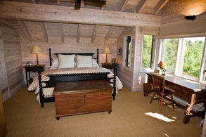 Master Suite with a private sundeck - Country homes for sale and luxury real estate including horse farms and property in the Caledon and King City areas near Toronto